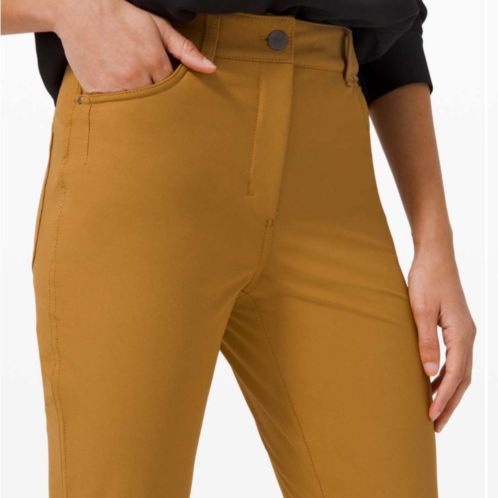 Lululemon City Sleek 5 Pocket 7/8 Pant
Spiced Bronze size 6